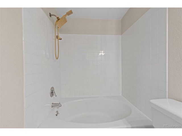 8077 Decatur St, Westminster, CO 80031