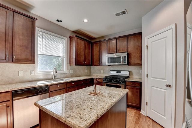 4866 Briarcliff Drive, Sugar Hill, GA 30518