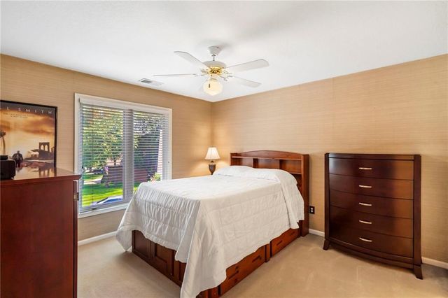 2403 SE 5th Terrace, Lee's Summit, MO 64063