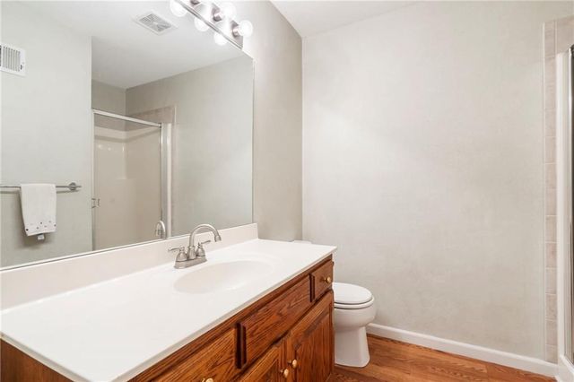 2403 SE 5th Terrace, Lee's Summit, MO 64063