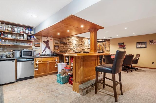 2403 SE 5th Terrace, Lee's Summit, MO 64063