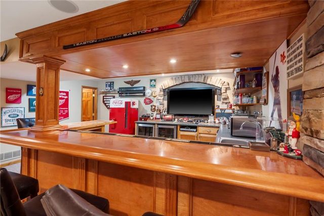 2403 SE 5th Terrace, Lee's Summit, MO 64063