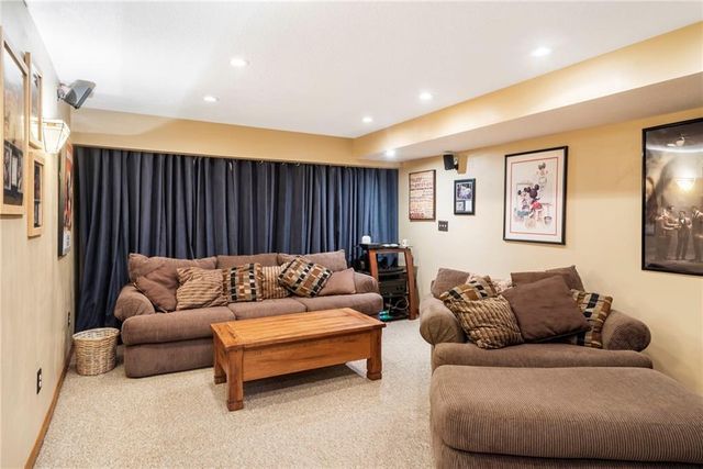 2403 SE 5th Terrace, Lee's Summit, MO 64063