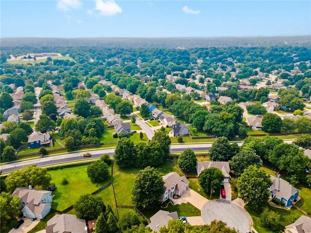 2403 SE 5th Terrace, Lee's Summit, MO 64063