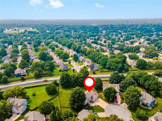 2403 SE 5th Terrace, Lee's Summit, MO 64063