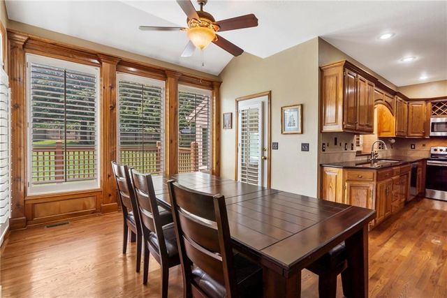 2403 SE 5th Terrace, Lee's Summit, MO 64063