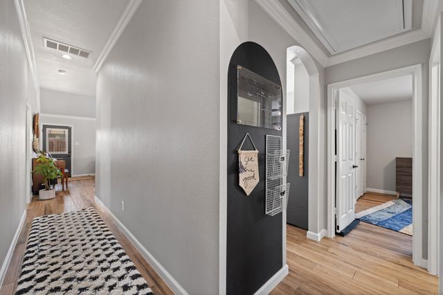 1144 Hearthstone Drive, Burleson, TX 76028