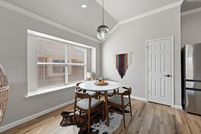 1144 Hearthstone Drive, Burleson, TX 76028