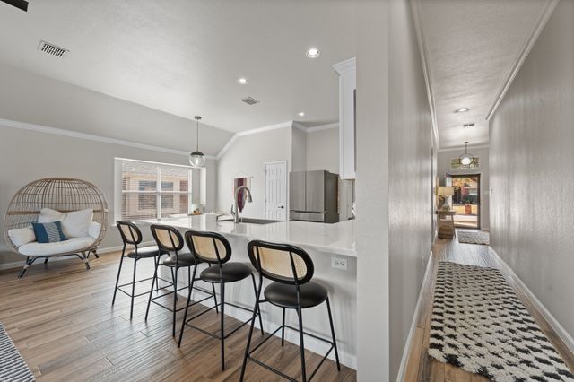 1144 Hearthstone Drive, Burleson, TX 76028