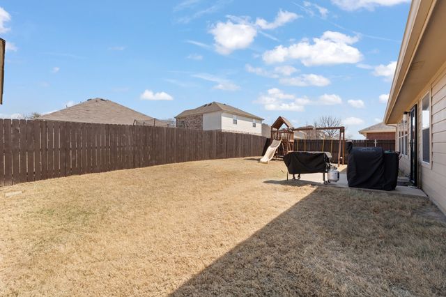 1144 Hearthstone Drive, Burleson, TX 76028