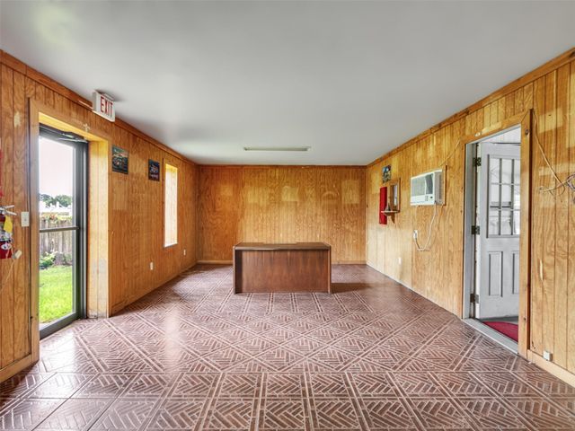 301 Murray Street, Conroe, TX 77301