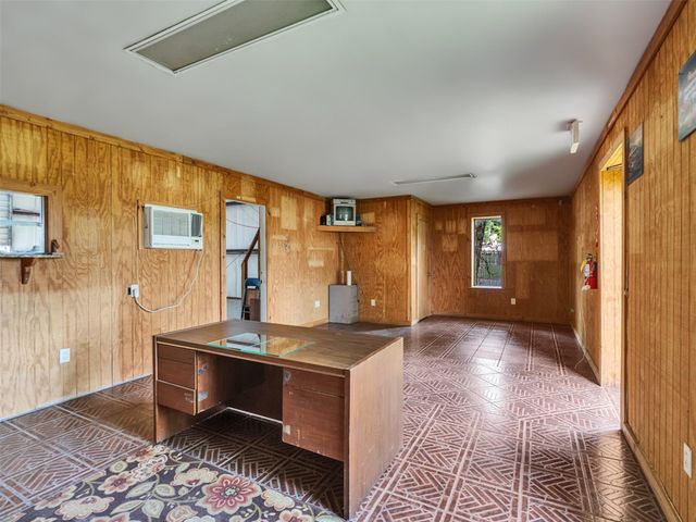 301 Murray Street, Conroe, TX 77301