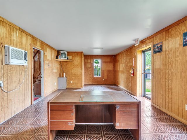 301 Murray Street, Conroe, TX 77301