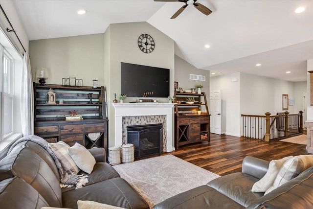 107 Cobblestone Drive, Lodi, WI 53555