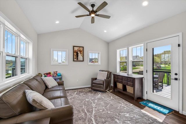 107 Cobblestone Drive, Lodi, WI 53555