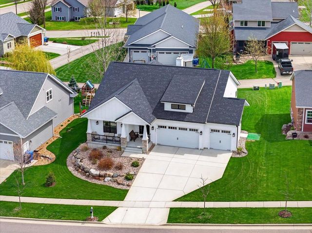 107 Cobblestone Drive, Lodi, WI 53555