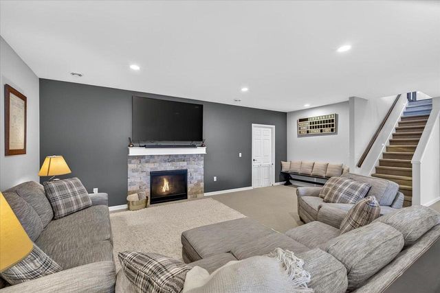 107 Cobblestone Drive, Lodi, WI 53555