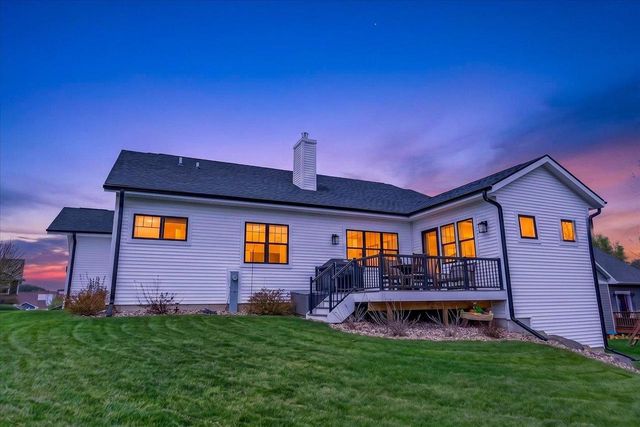 107 Cobblestone Drive, Lodi, WI 53555