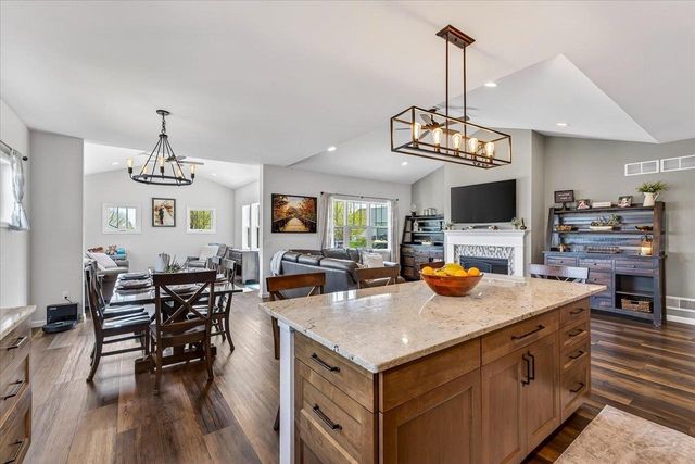 107 Cobblestone Drive, Lodi, WI 53555