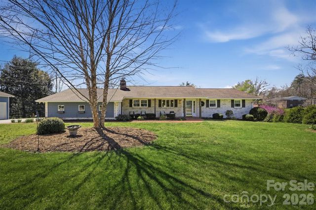 900 Magnolia Avenue NE, Valdese, NC 28690