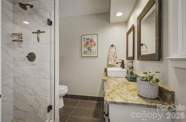 900 Magnolia Avenue NE, Valdese, NC 28690