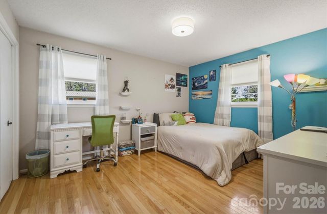 900 Magnolia Avenue NE, Valdese, NC 28690