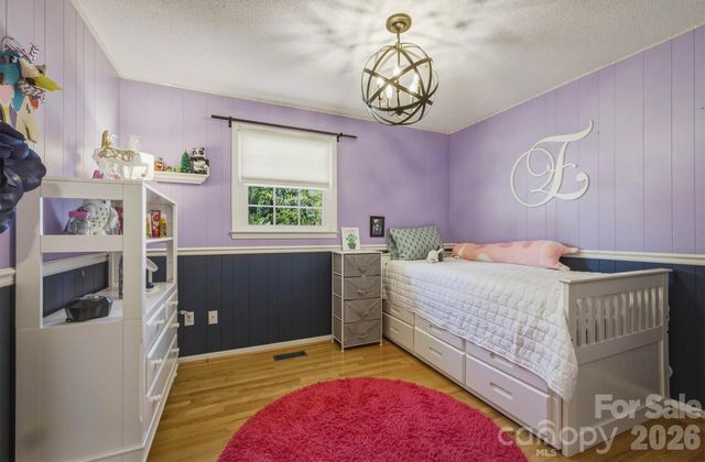 900 Magnolia Avenue NE, Valdese, NC 28690