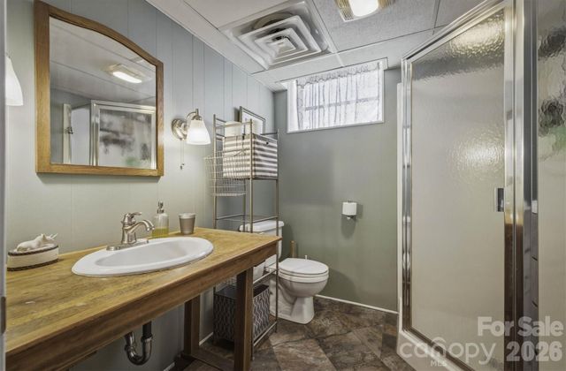 900 Magnolia Avenue NE, Valdese, NC 28690