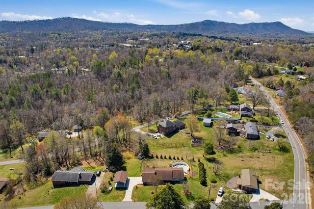 900 Magnolia Avenue NE, Valdese, NC 28690