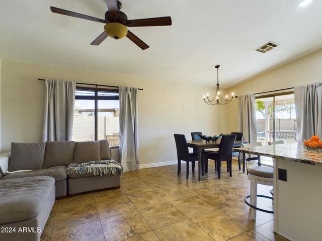 8735 W ROYAL PALM Road, Peoria, AZ 85345