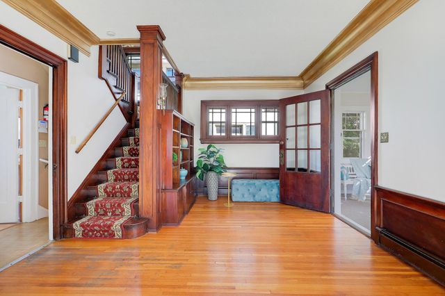 1609 Oliver Avenue N, Minneapolis, MN 55411