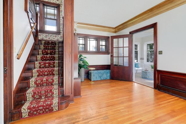 1609 Oliver Avenue N, Minneapolis, MN 55411
