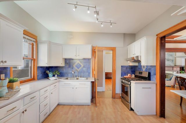 1609 Oliver Avenue N, Minneapolis, MN 55411