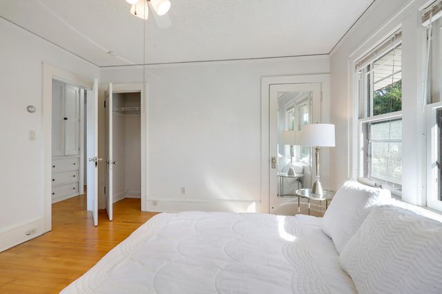 1609 Oliver Avenue N, Minneapolis, MN 55411