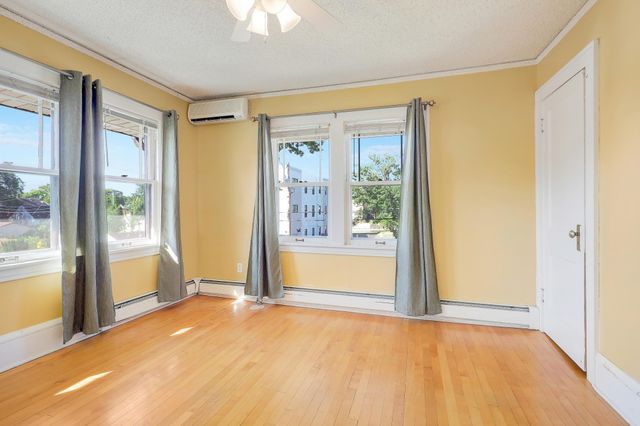 1609 Oliver Avenue N, Minneapolis, MN 55411