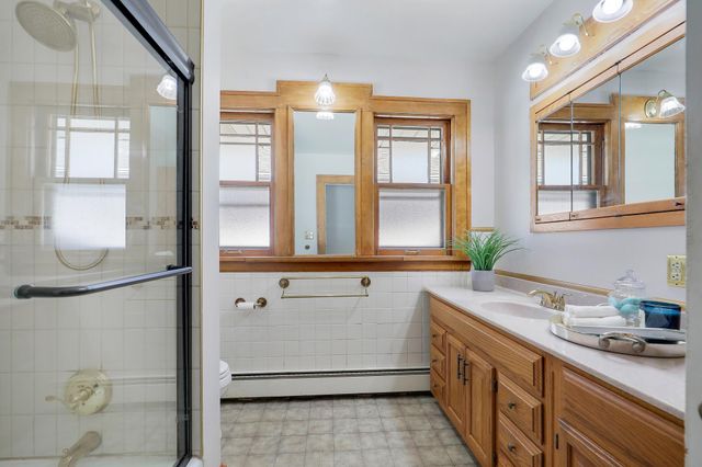 1609 Oliver Avenue N, Minneapolis, MN 55411
