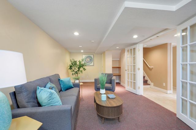 1609 Oliver Avenue N, Minneapolis, MN 55411