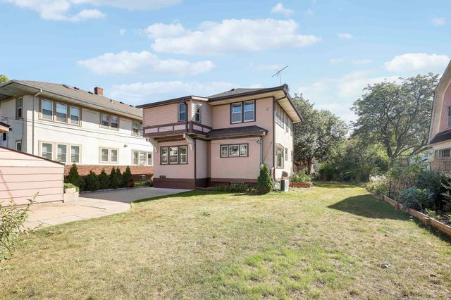 1609 Oliver Avenue N, Minneapolis, MN 55411