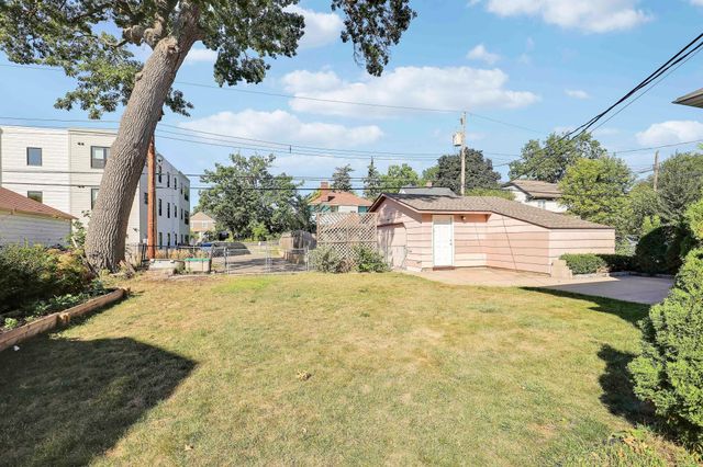 1609 Oliver Avenue N, Minneapolis, MN 55411