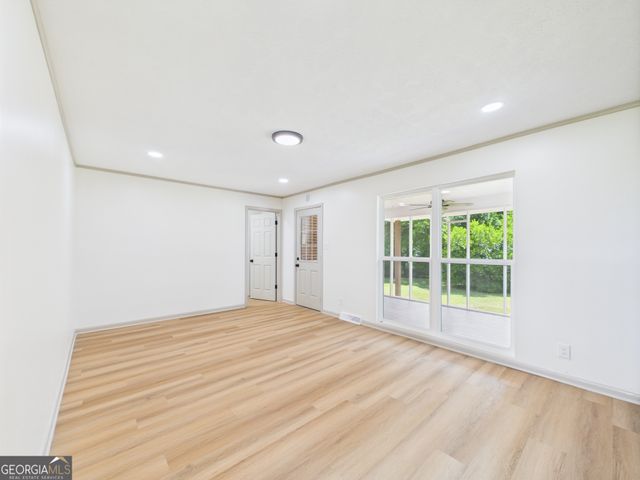 4009 Rogers Road, Lizella, GA 31052