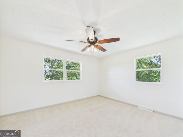 4009 Rogers Road, Lizella, GA 31052
