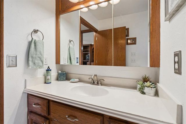 5 Loblolly Lane, Tuttle, OK 73089