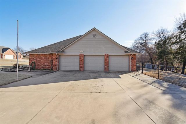 5 Loblolly Lane, Tuttle, OK 73089