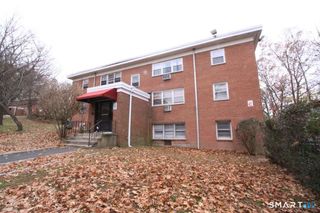 304 Pine Rock Avenue C4, Hamden, CT 06514