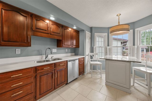 3904 Heather Court SW, Cedar Rapids, IA 52404
