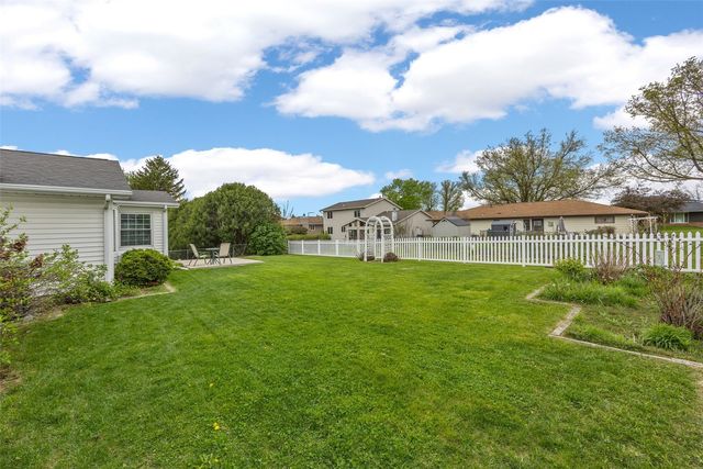 3904 Heather Court SW, Cedar Rapids, IA 52404