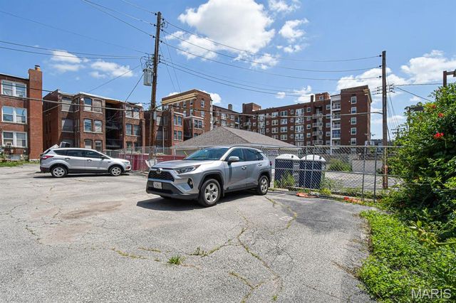 5528 Waterman Boulevard 1N, St Louis, MO 63112