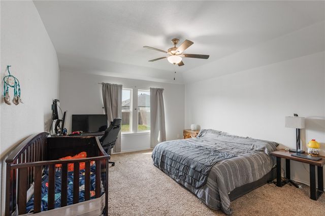 1273 Carnaby St, Corpus Christi, TX 78415