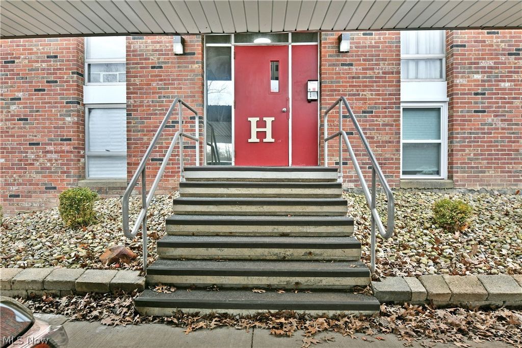 3040 N River Road NE H20, Warren, OH 44483