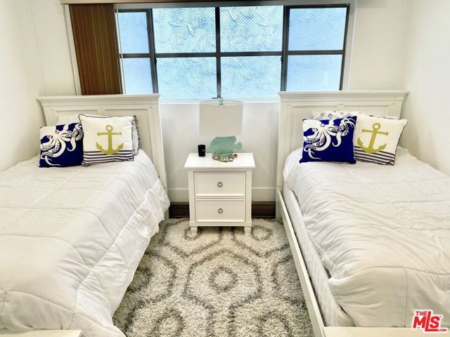 18203 COASTLINE Drive 1, Malibu, CA 90265